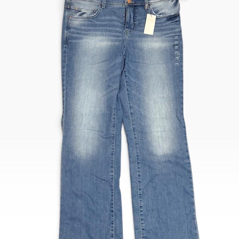 Maurices Everflex Womens Blue Jeans 14W Regular NWT